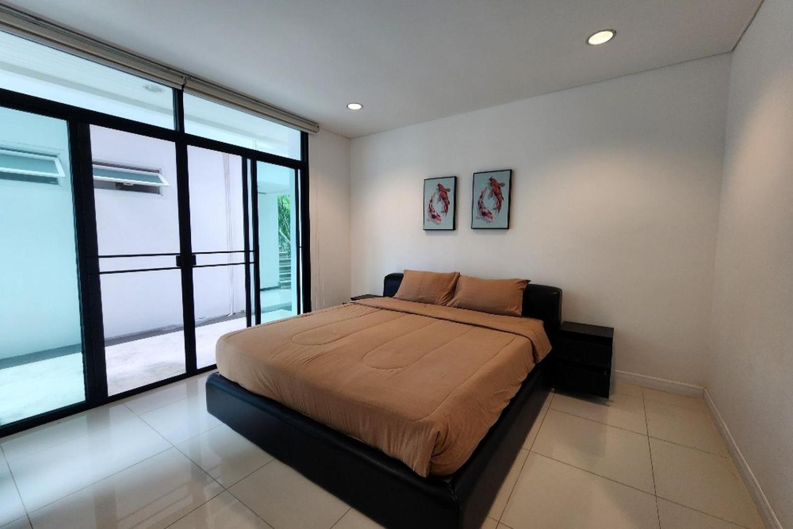 Regent Penthouse D-502