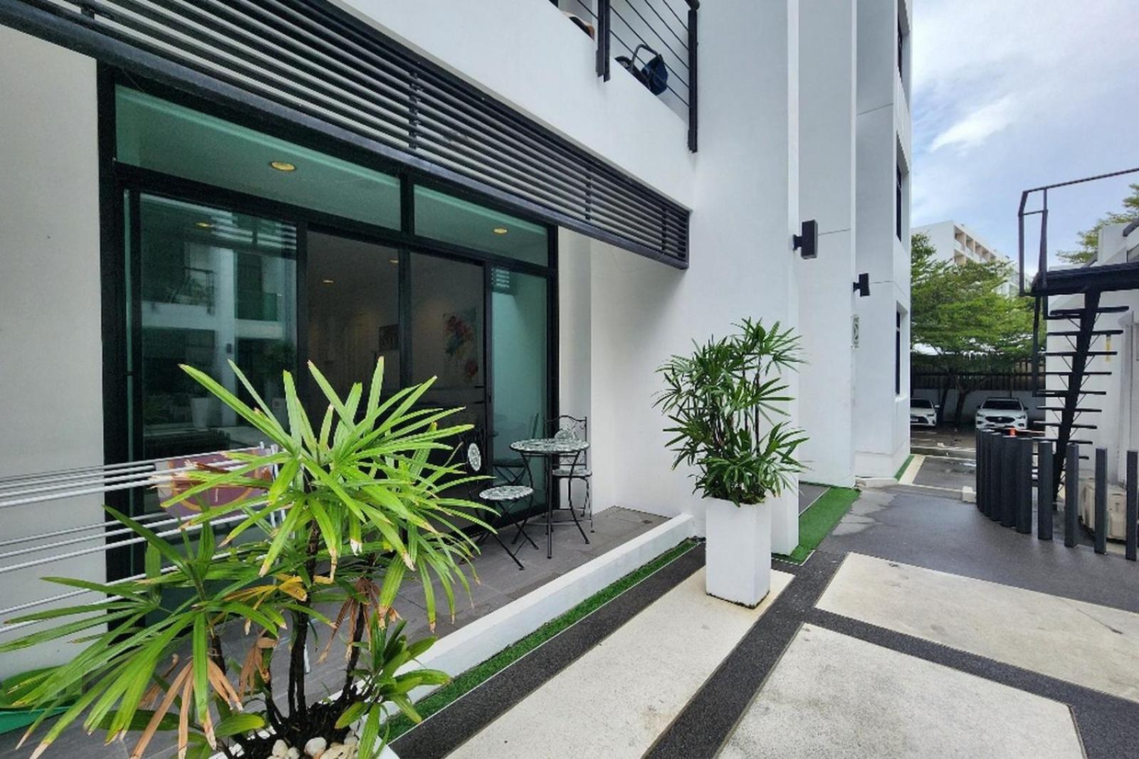 Regent Penthouse D-502 Strand Kamala