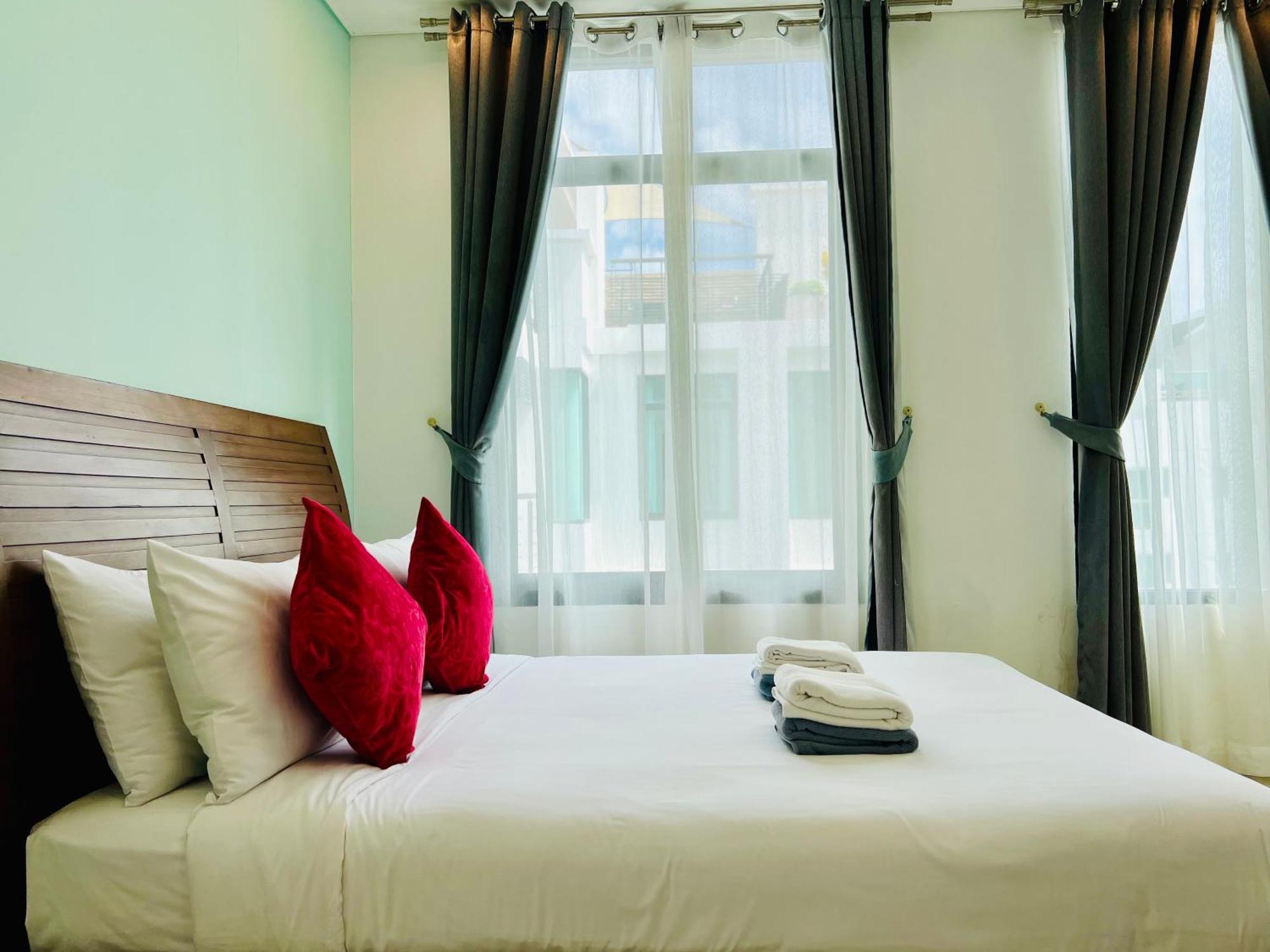 Regent Penthouse D-502 Strand Kamala